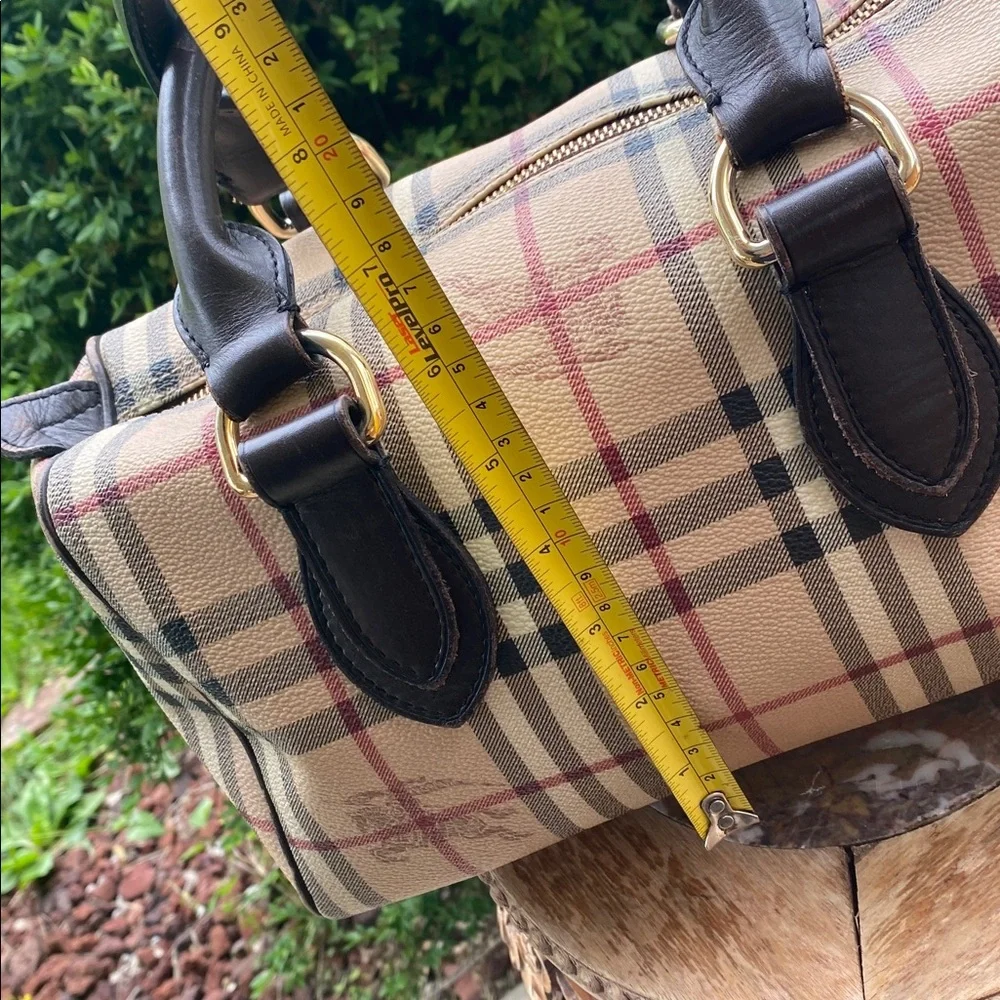 🤎100% Authentic Burberry Haymarket bowling bag🤎Chocolate Check Chester Satchel🤎 - Picture 6 of 16